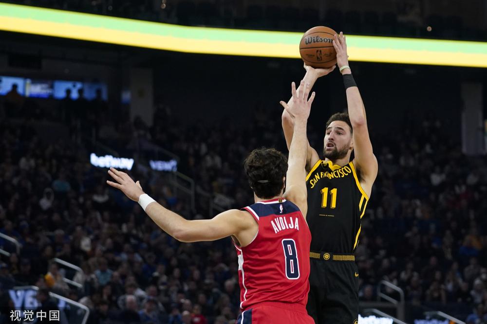 两支球队在 两支球队在