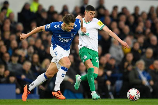 不仅依赖个 不仅依赖个